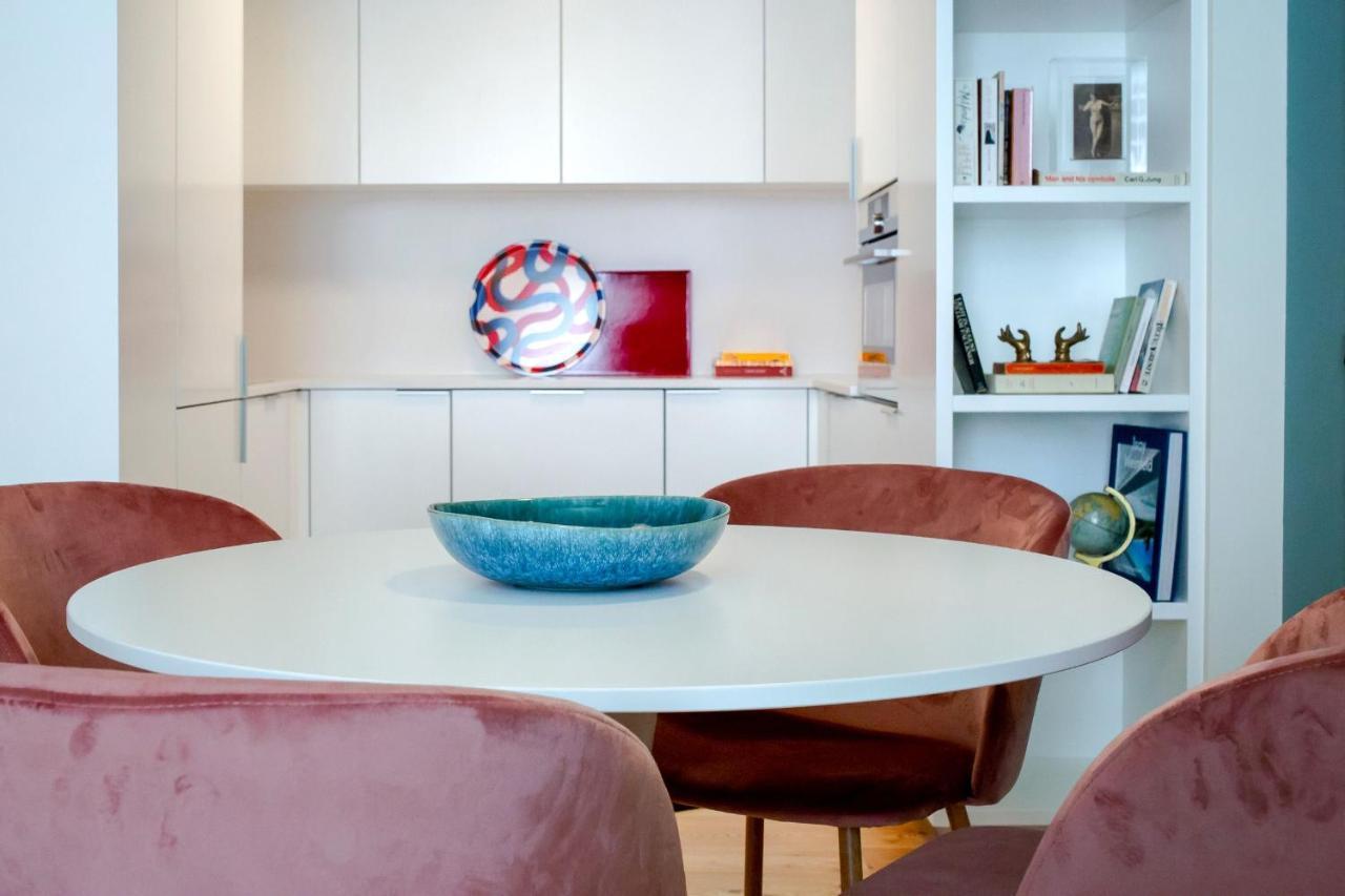 Brand New & Spacious 2Bdr Apartment By Lovelystay Лиссабон Экстерьер фото